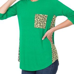 ZENANA GREEN CONTRAST SIDE PANEL LEOPARD FRONT POCKET TOP MEDIUM